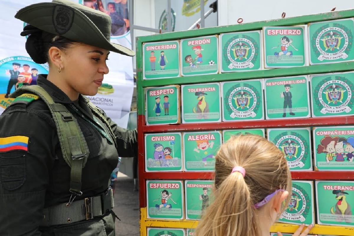 Policia-2
